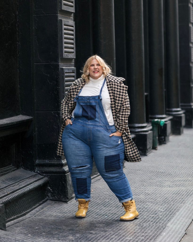 plus size jean outfit
